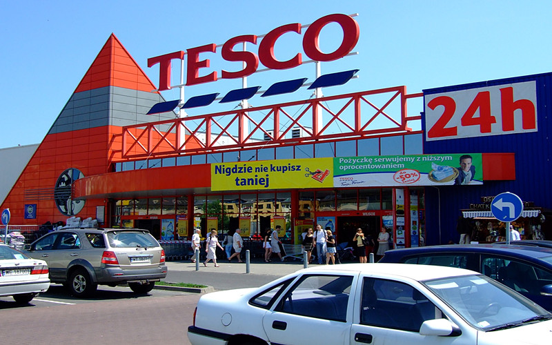 Tesco-store-in-Warsaw_副本.jpg