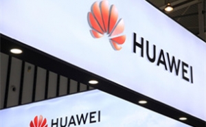 华为发布首款5G商用手机鸿蒙系统将上市